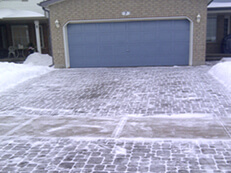 removing-snow-at-a-residents-home