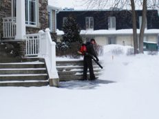 backpack-snow-blower